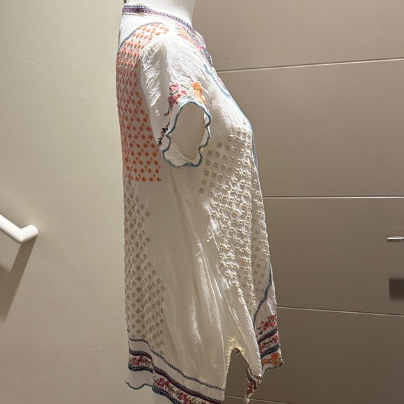 Johnny Was White Embroidered Floral Tunic with Blue and Yellow Accents - Picture 5 of 9